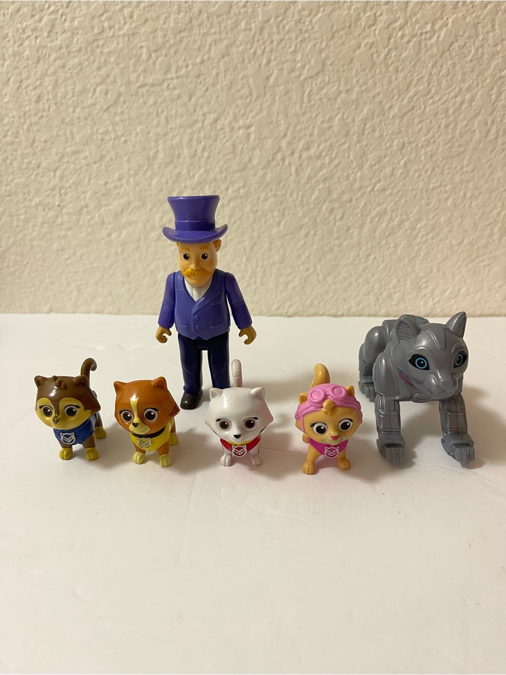 Paw Patrol Mayor Humdinger, Kitten Catastrophe Crew and Meow Meow